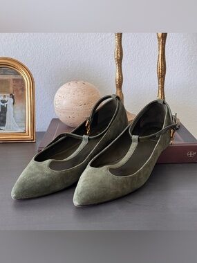 Tory Burch Ashton T-Strap Suede Pointed Flat ‘Leccio’